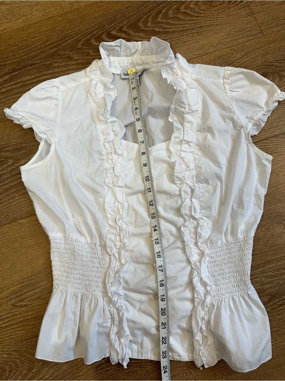 Women's White Ruffled Button-Front Blouse - L - Picture 9 of 11